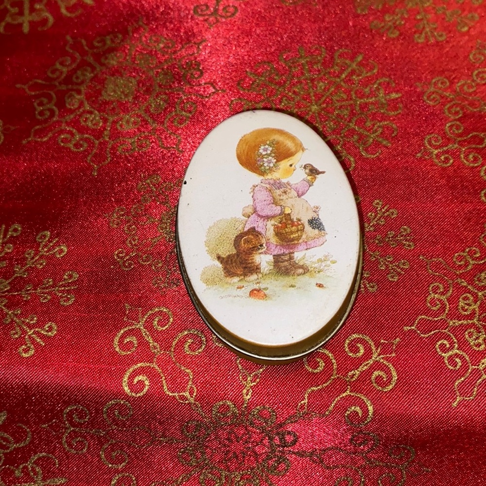 1985 precious moments tin
